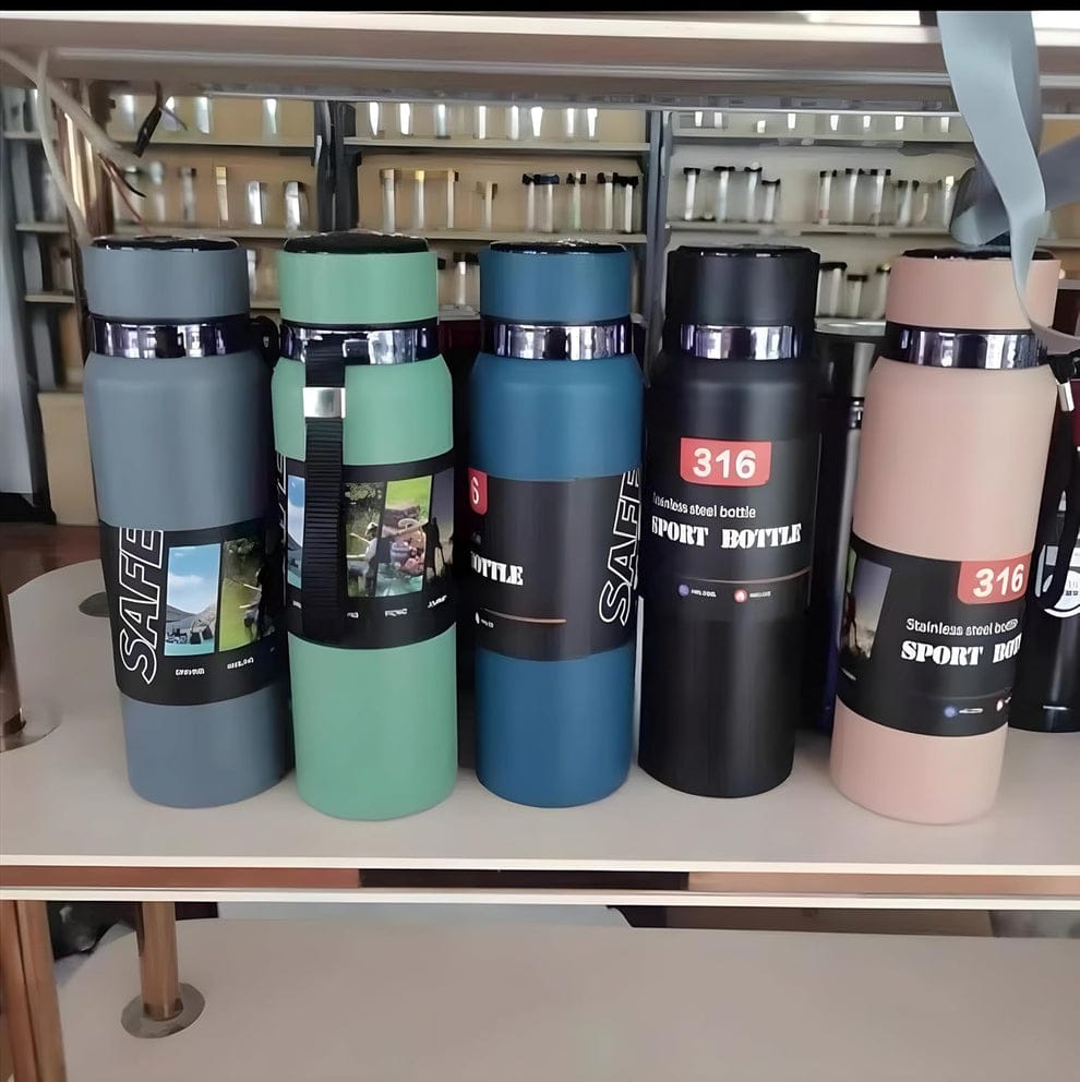 316 Medical Grade Stainless Steel Double Walled Vacuum Insulated Leak Proof Sport Water Bottle With Durable Nylon Carrying Strap 800ml (Random Colour)