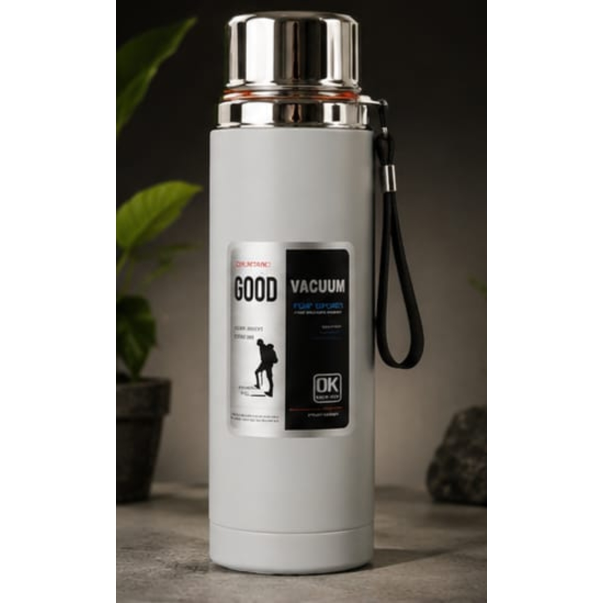 Premium 1000ml Stainless Steel Water Bottle – Leakproof Insulated Water Flask (Random Color)